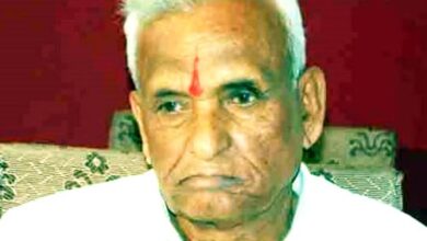 Photo of साध्या, सात्विक विचारसरणीचा मापदंड राजकारणात निर्माण करणारे व्यक्तिमत्व हरपले : मुख्यमंत्री ठाकरे