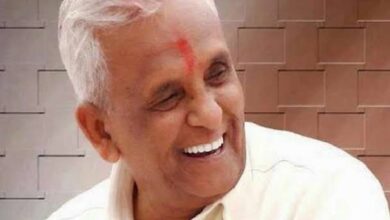 Photo of शेतकरी व कामगार चळवळीचे भिष्माचार्य गणपतआबा देशमुख निर्वतले, जिल्ह्यावर शोककळा