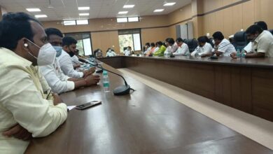 Photo of उद्यापासून पंढरपूरसह पाच तालुक्यात दहा दिवस कडक निर्बंध , सोलापूरमधील बैठकीत प्रशासनाची स्पष्टोक्ती