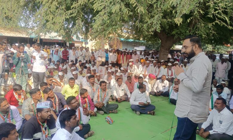 Photo of सत्ता मिळवण्यासाठी धनगर समाजाचा वापर करून घेणाऱ्या भाजप ला धडा शिकवा :  भूषणसिंह होळकर